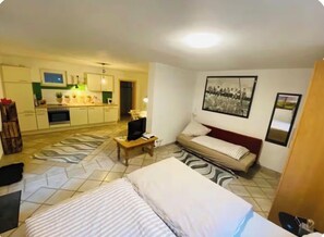 Luokittelematon kuva, 2 kautta 8, painike