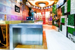 Unclassified image, 2 of 21, button - Hotel O Circus Avenue Road (Near A J C Bose Flyover)