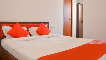 1 chambre, bureau, draps fournis