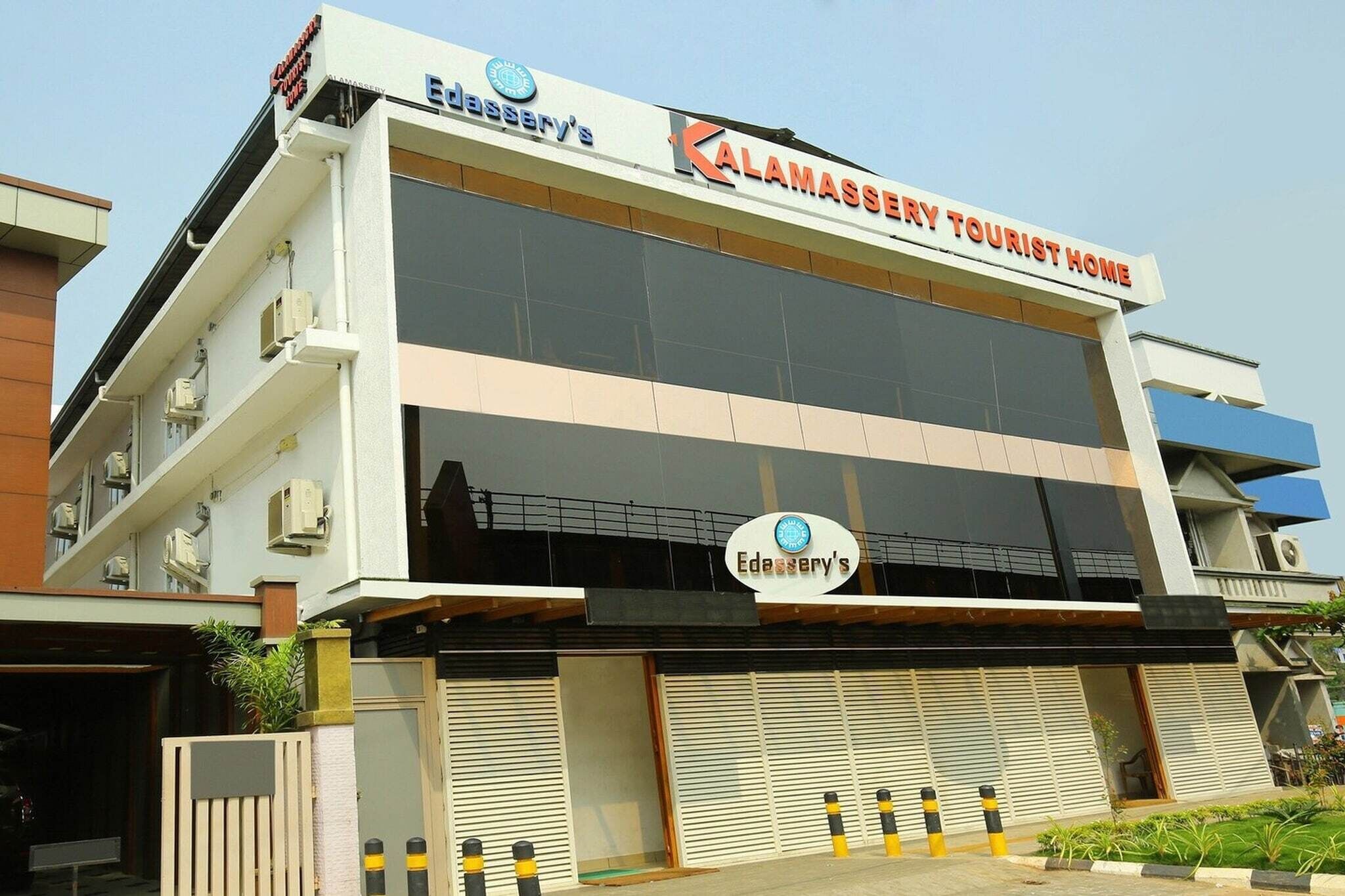 Außenseite Ferienhaus [Sommer]