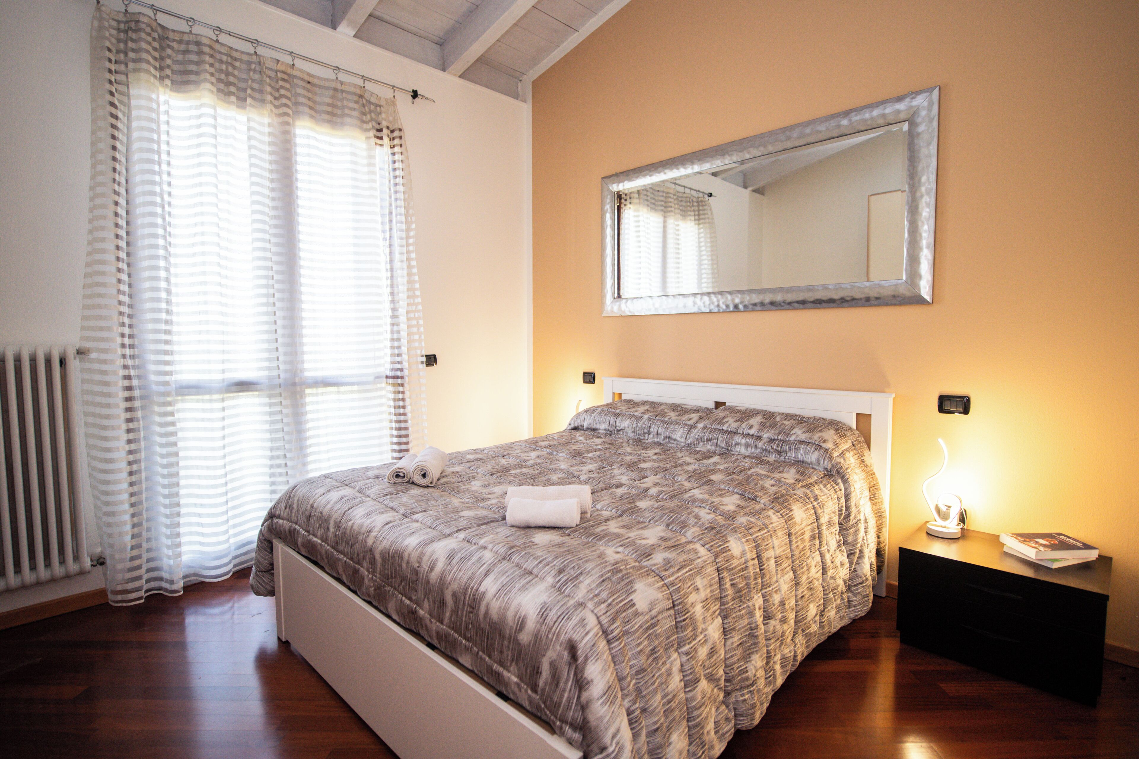 Bügeleisen/Bügelbrett, kostenloses WLAN