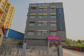 Unclassified image, 2 of 76, button - Townhouse The Royal Retreat (Kolkata)