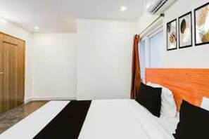 1 chambre, bureau, draps fournis