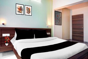 Unclassified image, 5 of 16, button - Collection O Ambegaon Road Katraj White Castle (Pune)