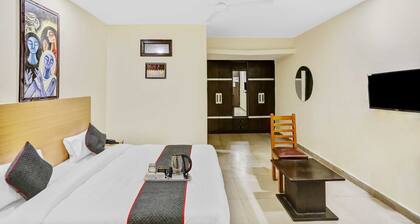 Collection O Patparganj Max Speciality Hospital