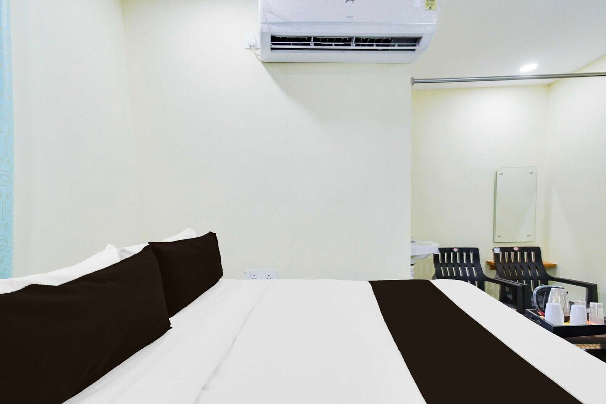 Escrivaninha, Wi-Fi de cortesia, roupa de cama