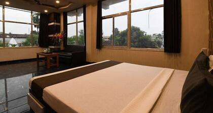 Collection O AIIMS Kolkata Tanishq Inn