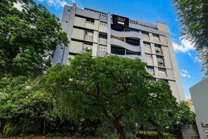 Luokittelematon kuva, 3 kautta 24, painike