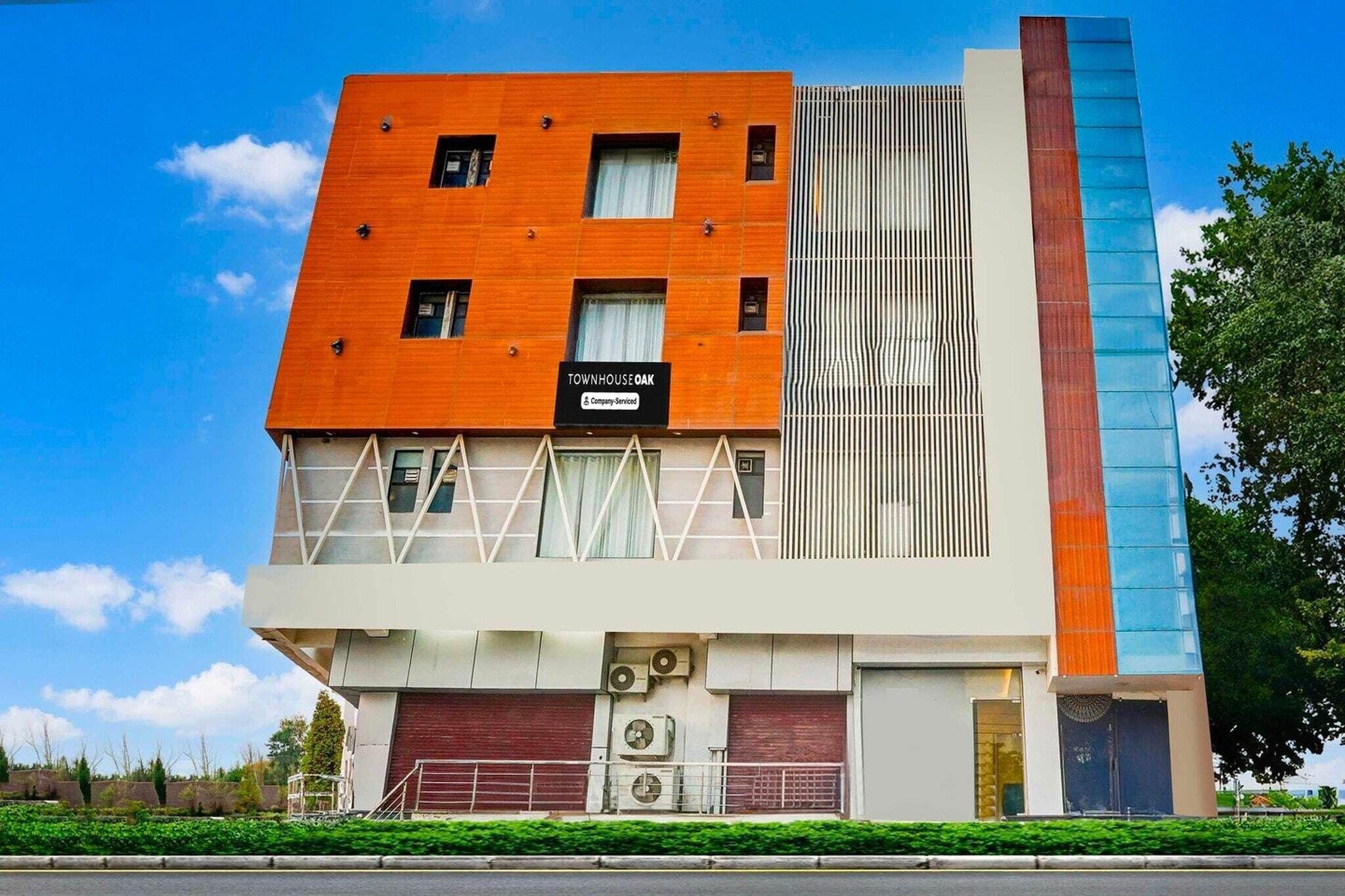 Außenseite Ferienhaus [Sommer]