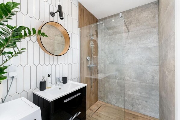 Immagine non classificata, 1 di 12, pulsante