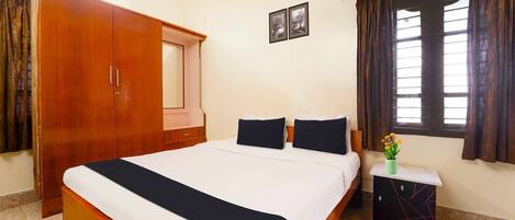 Skrivbord och sängkläder