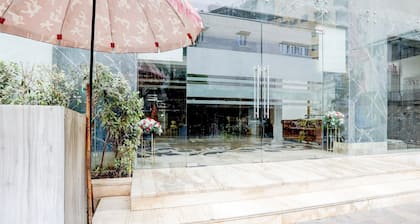 Gare de Palette River Front