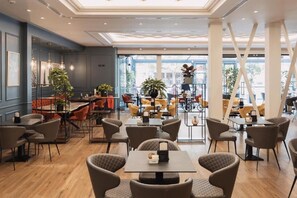 Unclassified image, 3 of 23, button - Hotel Boutique Vila 135 (Tiranë)