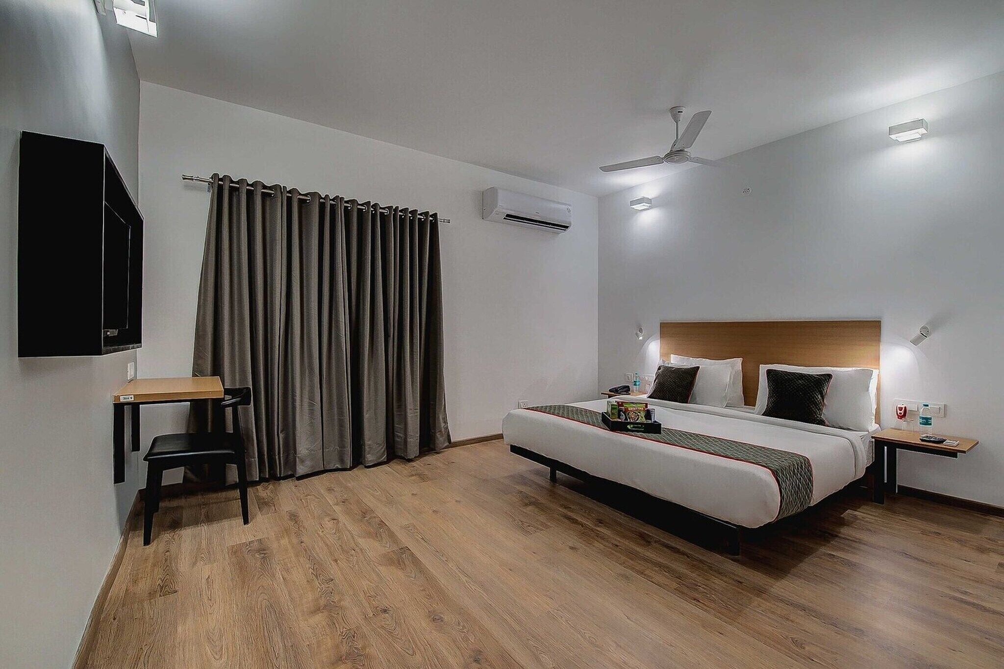 Schreibtisch, Bettwäsche