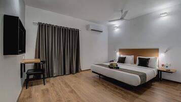 Schreibtisch, Bettwäsche