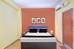 Unclassified image, 5 of 18, button - Collection O Vidhan Sabha Chowk (Dehradun)