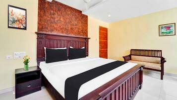 1 camera, una scrivania