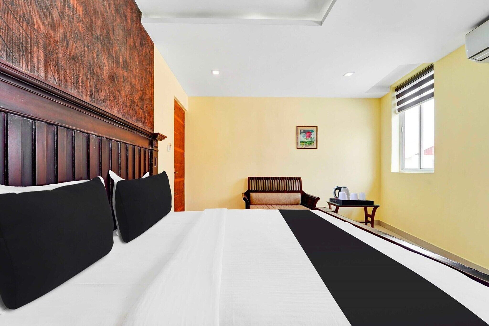 1 quarto, escrivaninha