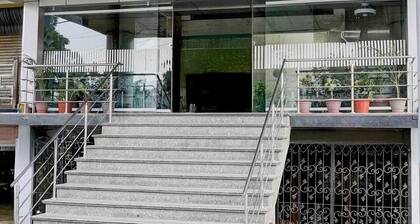 Townhouse Bharuch Railway Station