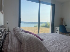 4 chambres, fer et planche à repasser, Wi-Fi, draps fournis