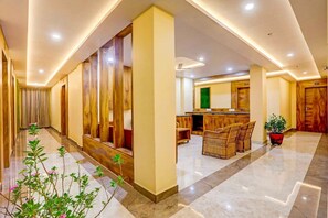 Unclassified image, 4 of 32, button