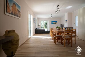 Interior - Villa Sunset Escape - Country Paradise with Pool (Solarino)