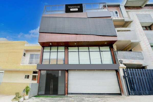 Luokittelematon kuva, 1 kautta 22, painike