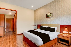 Unclassified image, 5 of 30, button - Townhouse Oak Sri Mahadeshwara Centre (Mysore)