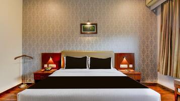 1 chambre, bureau, draps fournis