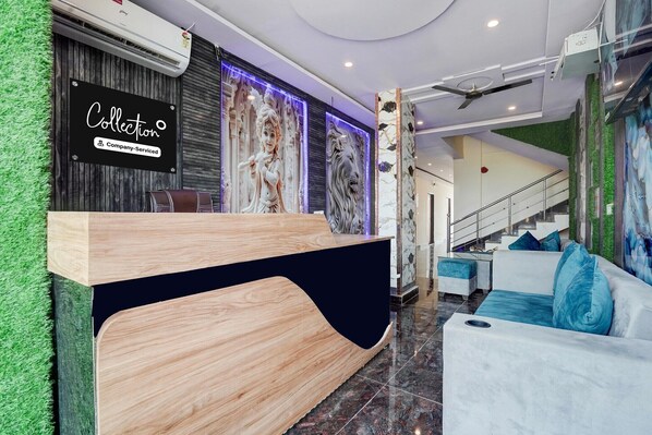 Lobby - Collection O Radha Krishna Temple Vrindavan (Vrindavan)