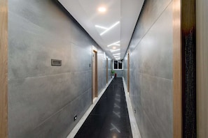 Interior - Townhouse Oak Premier Raidurg Bio Diversity Park (Hyderabad)