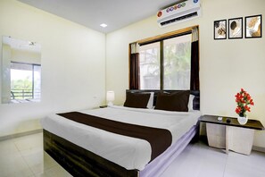 Bureau, draps fournis