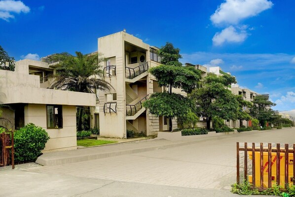 Unclassified image, 1 of 38, button - Palette Hotel And Resort Igatpuri (Igatpuri)