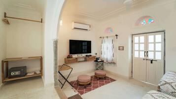 Grand Heritage Twin Room