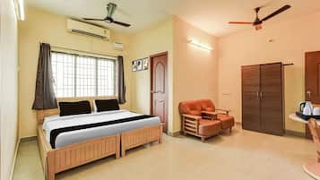 Schreibtisch, Bettwäsche