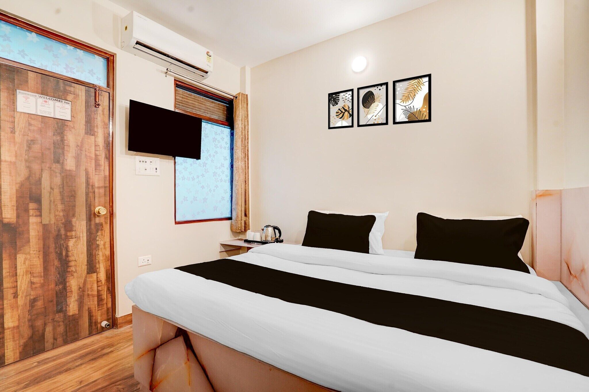 1 chambre, bureau, draps fournis