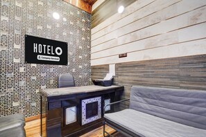 Lobby - Hotel O Ramesh Nagar Metro Station (Delhi)