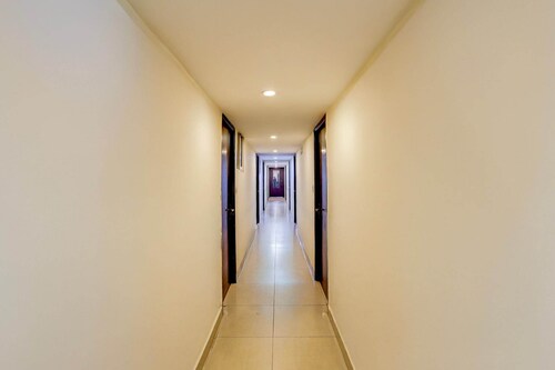 Hotel O Benz Circle Vijaywada