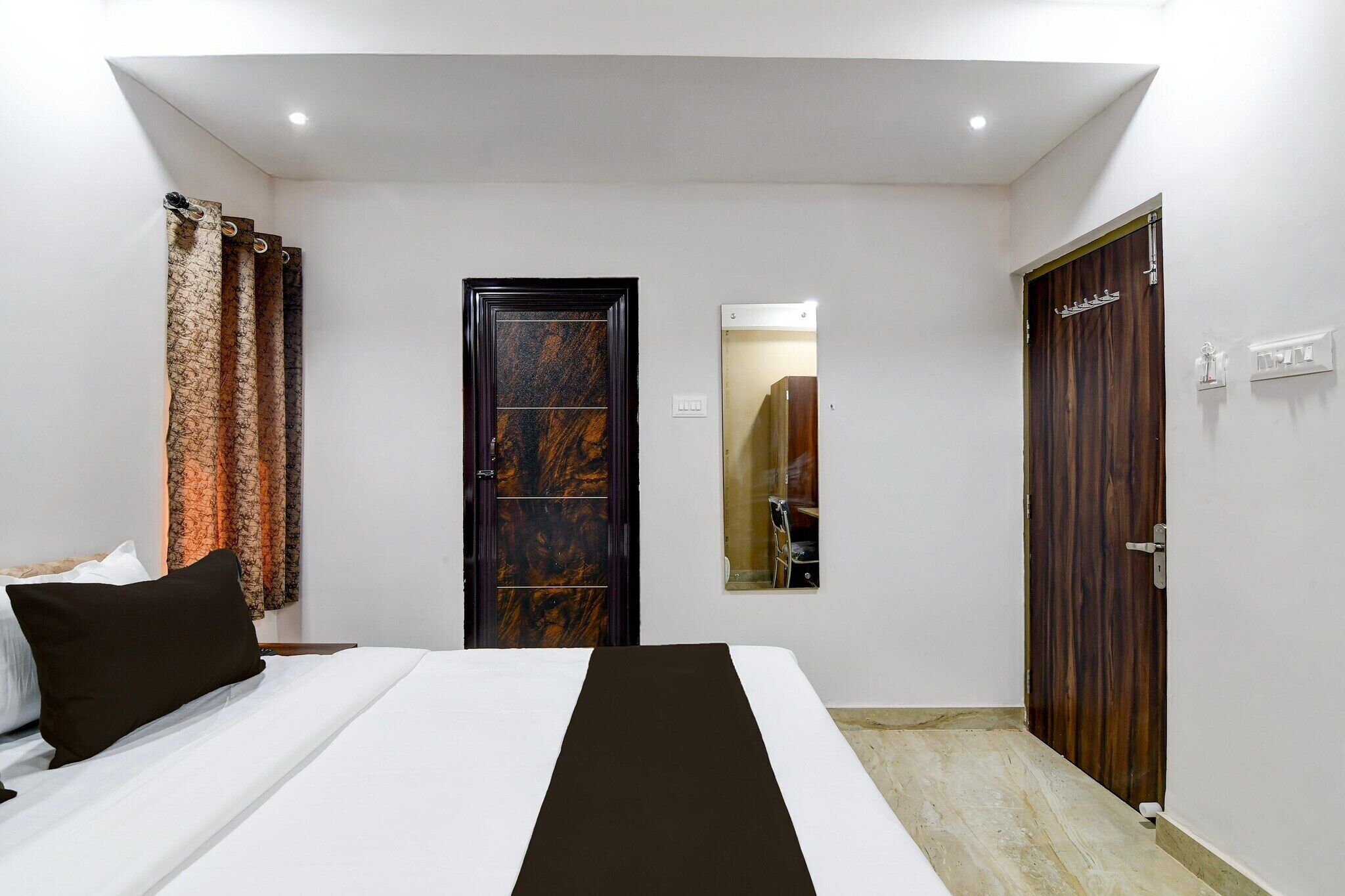 Schreibtisch, Bettwäsche