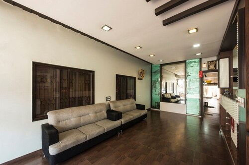 Super Hotel O Sai Kalyan Suites