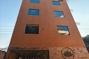 Unclassified image, 5 of 14, button - Townhouse Chandigarh Ambala Expressway Gazipur (Zirakpur)