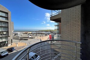 Property grounds - Stylish Apartment with North Sea Views (NIEUWPOORT)
