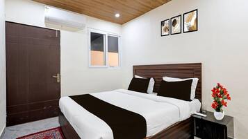 Skrivebord, sengetøj