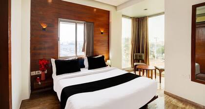 Super Collection O Airport Road Hotel
