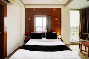 Schreibtisch, Bettwäsche