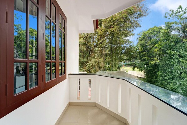 Nicht klassifiziertes Bild, 1 von 27, Schaltfläche