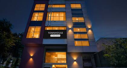 Townhouse Sitapur Railway Jn Aman Inn