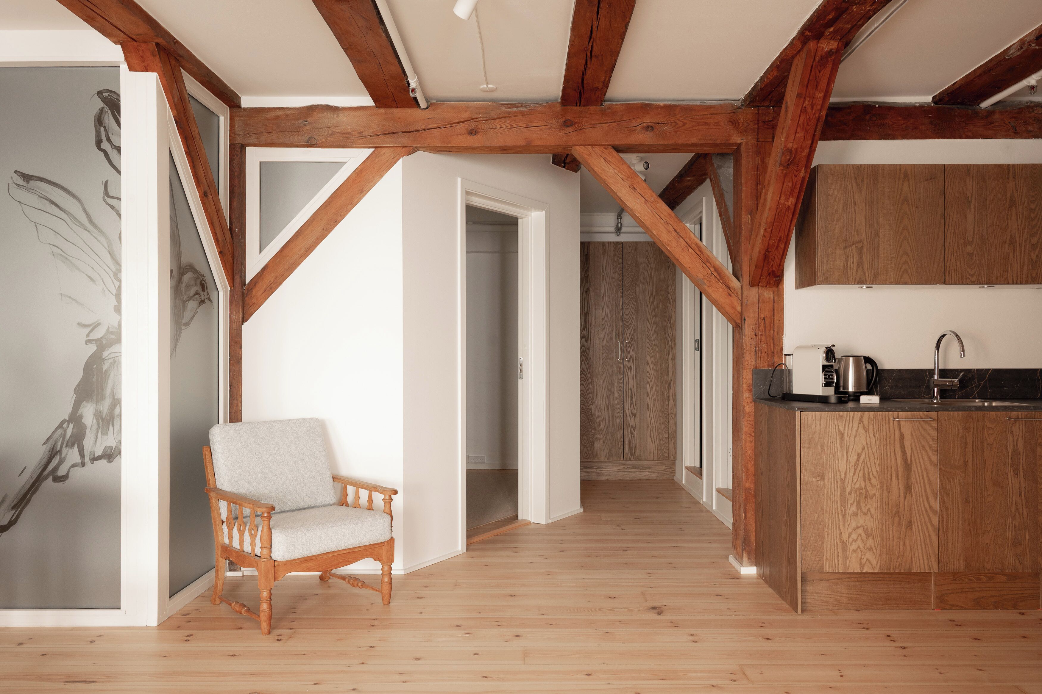 Exclusive Apartment | Private kitchen | Full-sized fridge, oven, stovetop, dishwasher