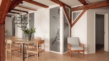 Exclusive Apartment | Dining room