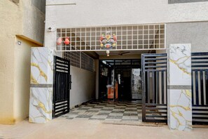 Unclassified image, 3 of 31, button - Hotel O Gandimaisamma Thalli Temple (Hyderabad)